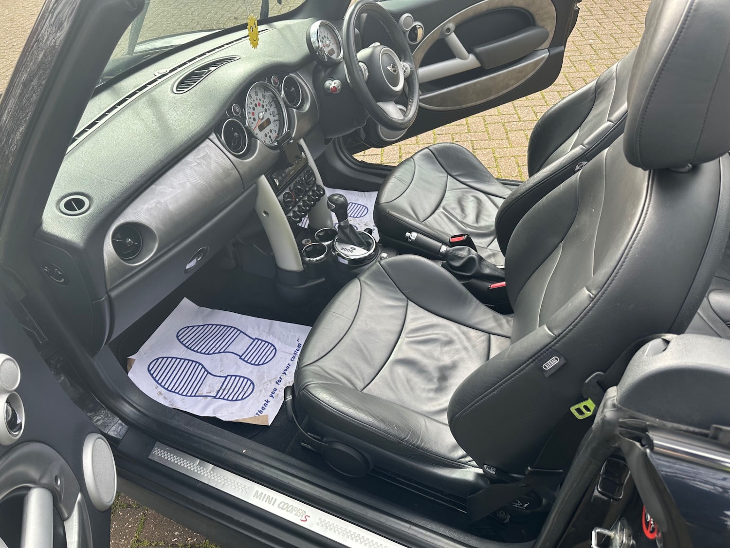Used MINI Convertible 2008 for sale - 77423319: Photo 17