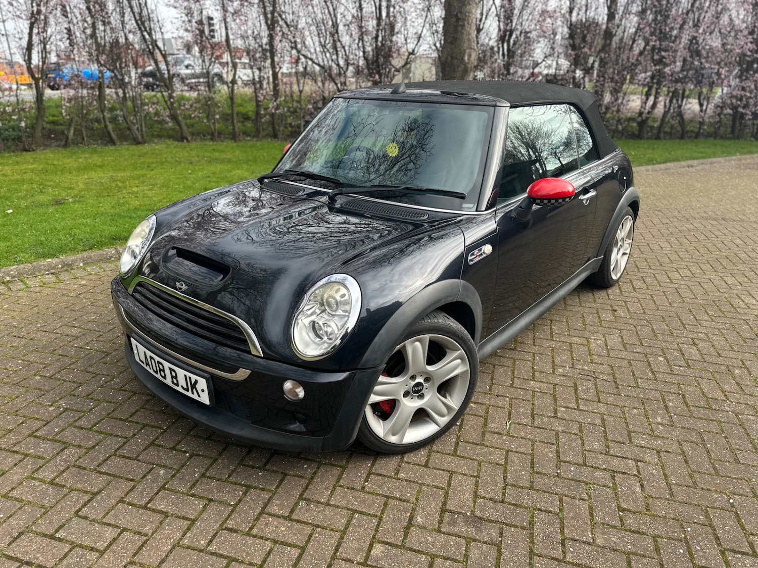 Used MINI Convertible 2008 for sale - 77423319: Photo 26
