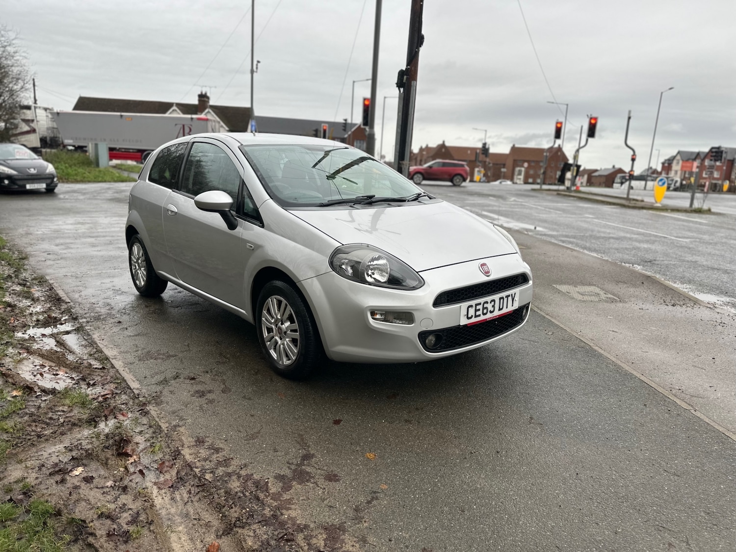 Used Fiat Punto 2013 for sale - 76877403: Photo 4