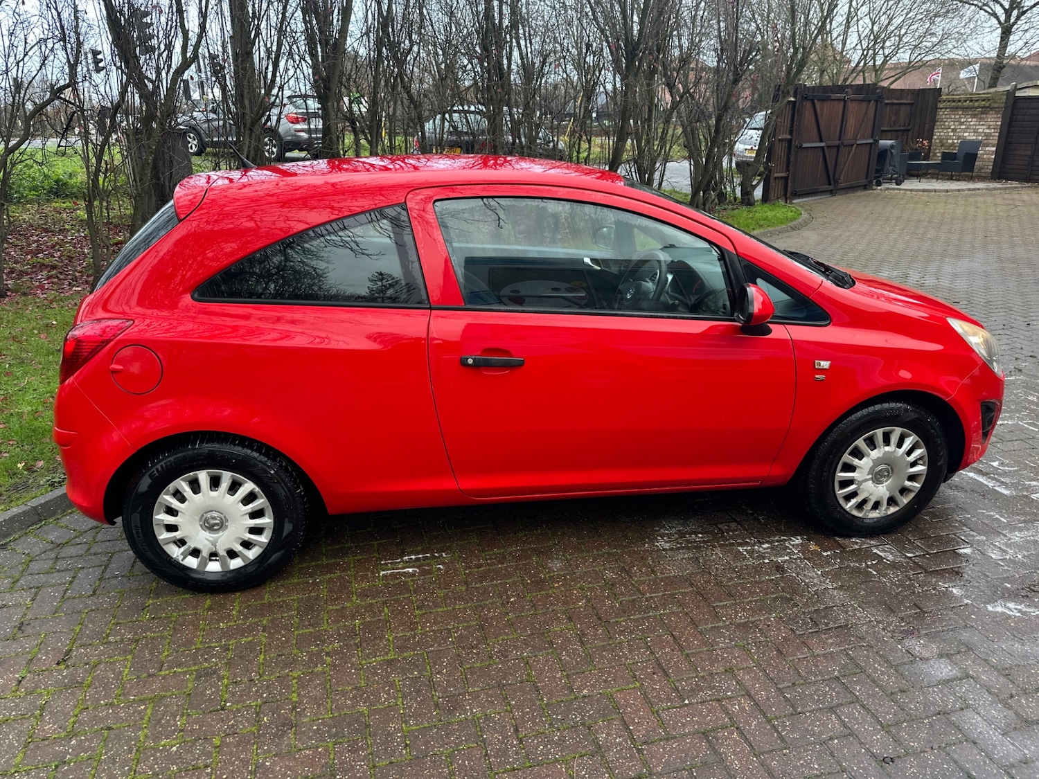 Used Vauxhall Corsa 2012 for sale - 76877398: Photo 2