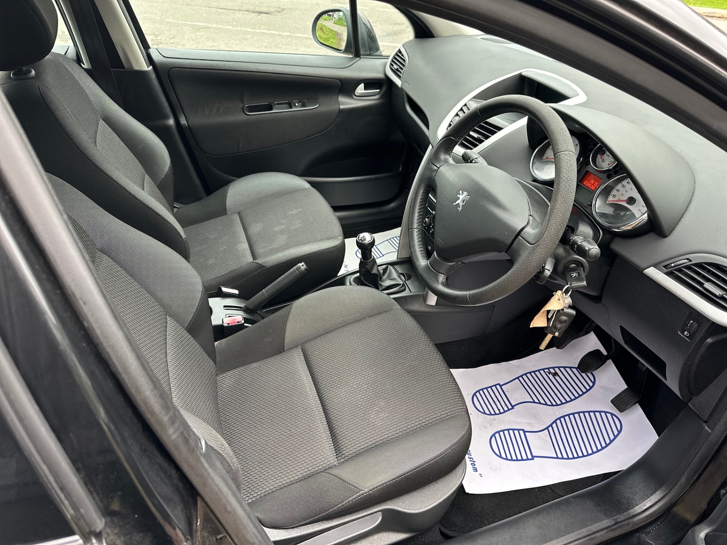 Used Peugeot 207 2011 for sale - 76638992: Photo 29