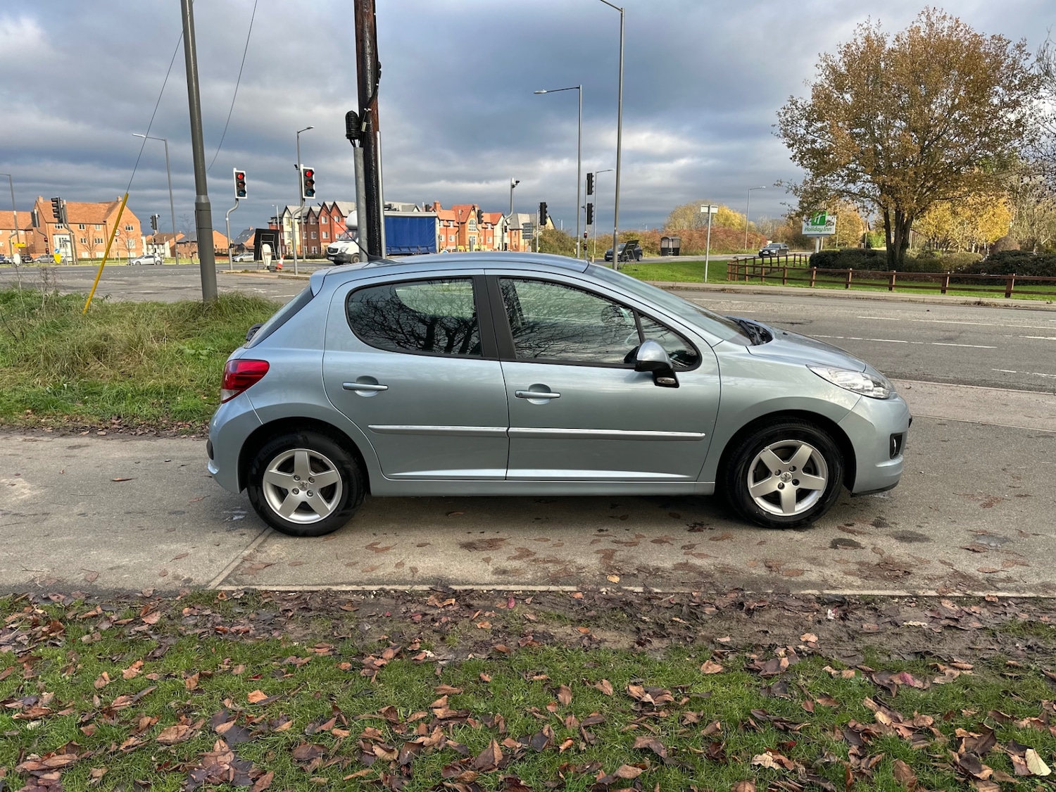 Used Peugeot 207 2009 for sale - 76640077: Photo 5