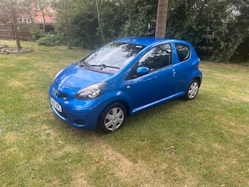 Used Toyota AYGO 2010 for sale - 78762752: Photo