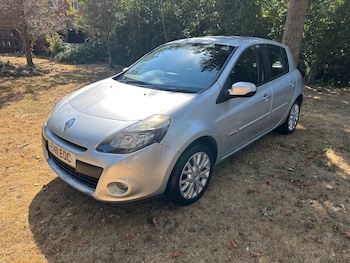Used Renault Clio 2011 for sale - 79491429: Photo