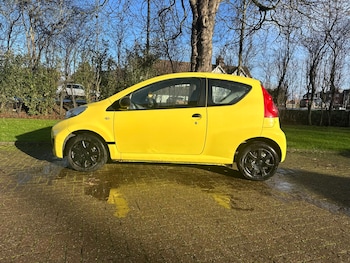 Used Peugeot 107 2011 for sale - 77096877: Photo