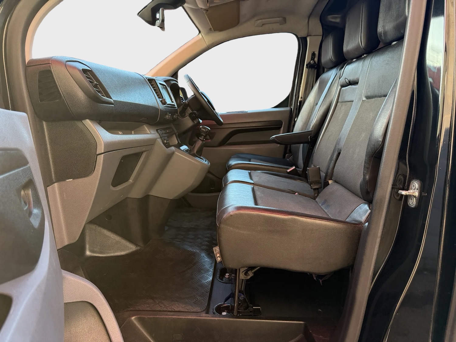 Used Vauxhall Vivaro 2019 for sale - 77077375: Photo 16