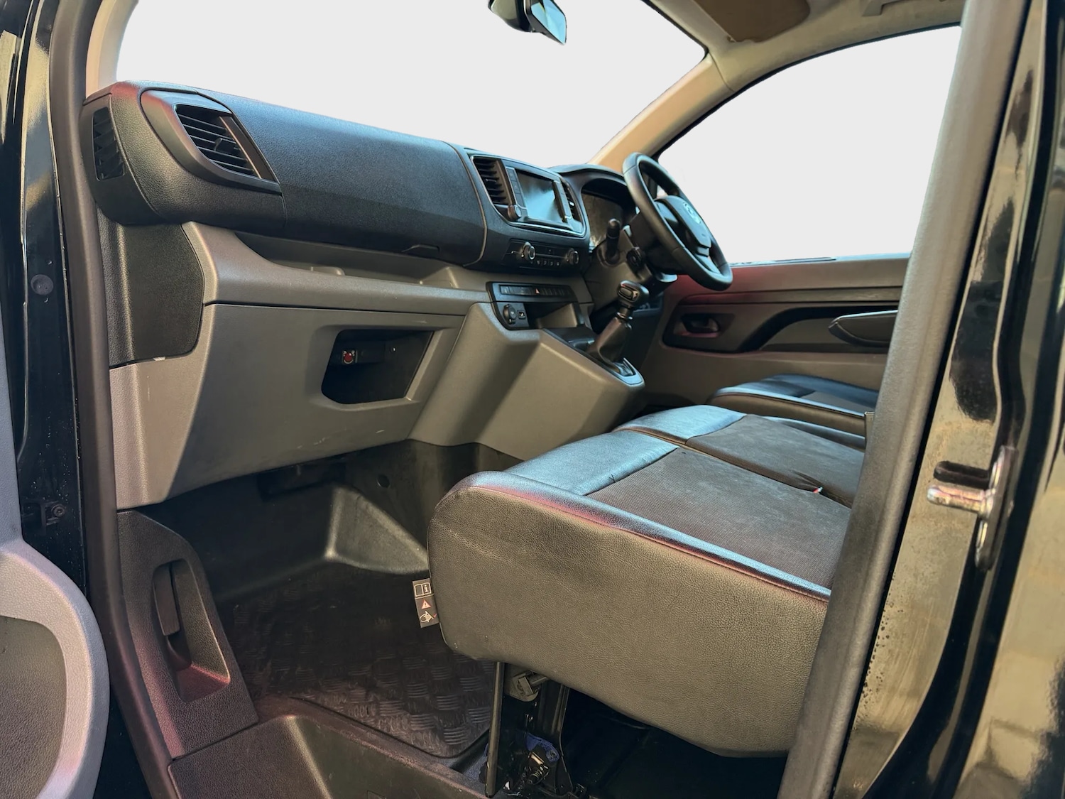 Used Vauxhall Vivaro 2019 for sale - 77077375: Photo 17