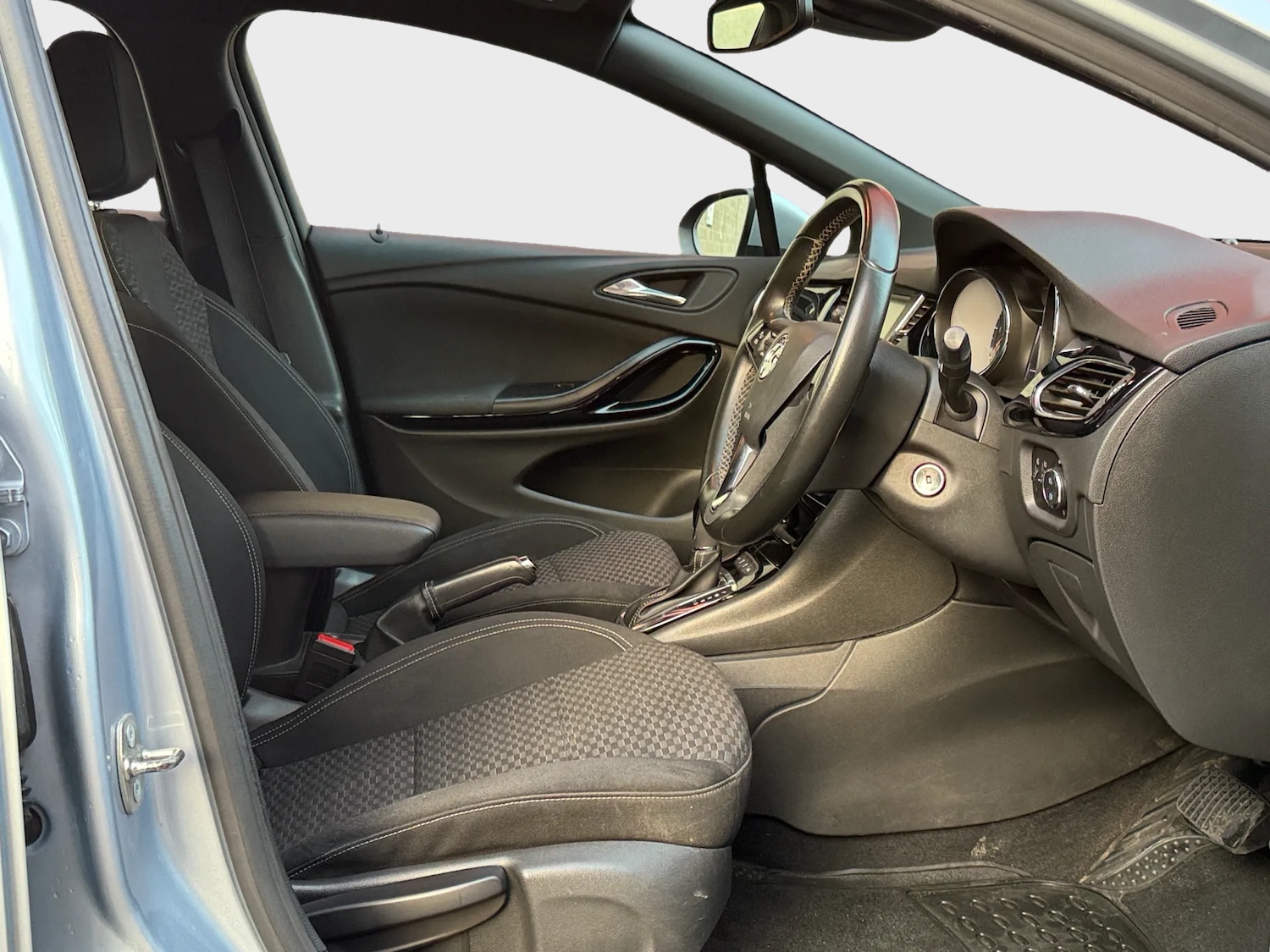 Used Vauxhall Astra 2017 for sale - 77767026: Photo 10