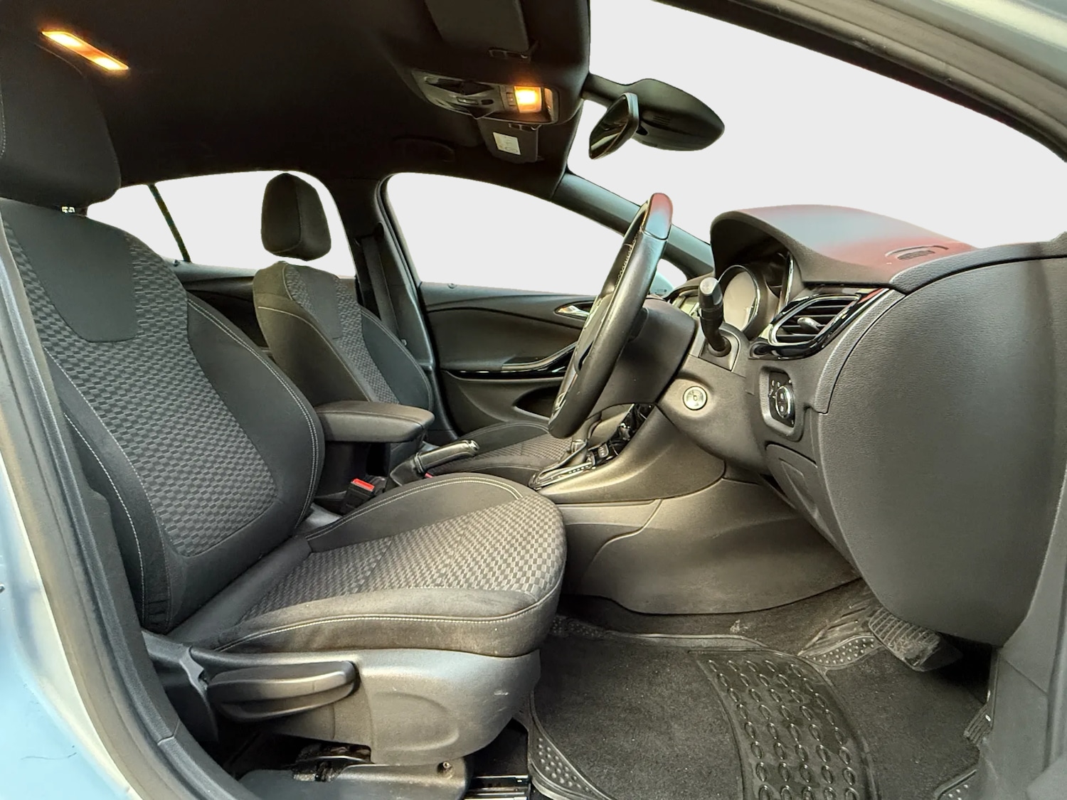 Used Vauxhall Astra 2017 for sale - 77767026: Photo 9