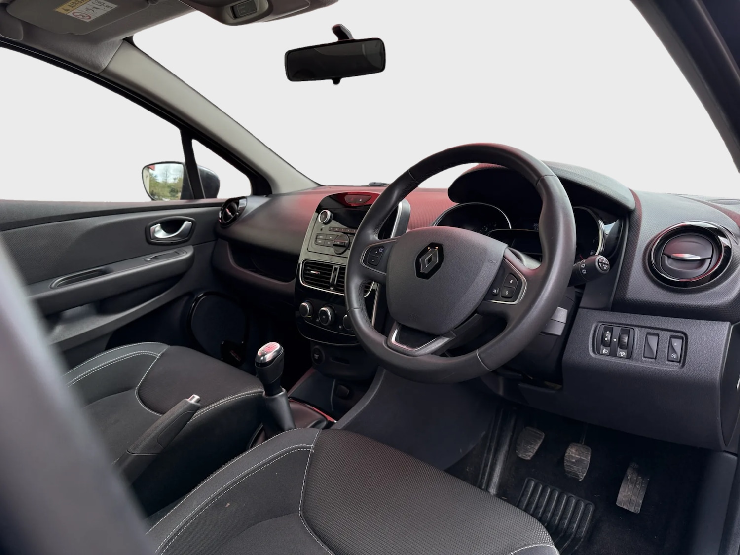 Used Renault Clio 2019 for sale - 78061485: Photo 30