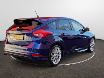 Used Ford Focus 2017 for sale - 78140512: Photo