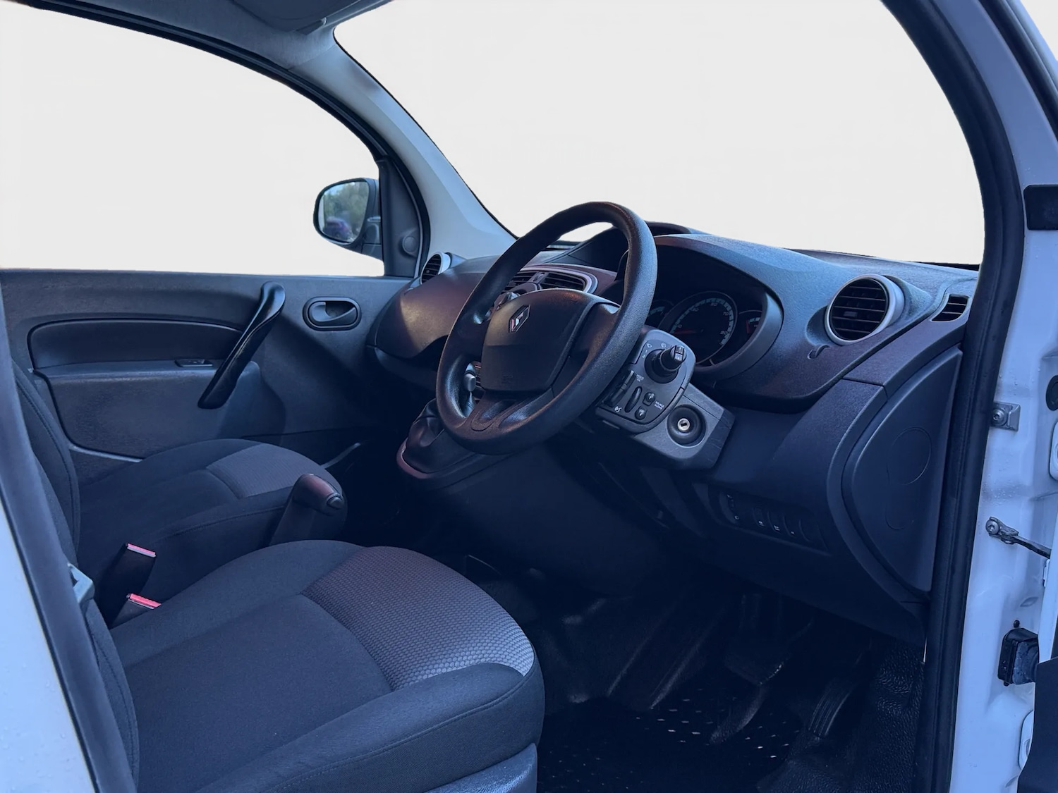 Used Renault Kangoo 2019 for sale - 76984260: Photo 14