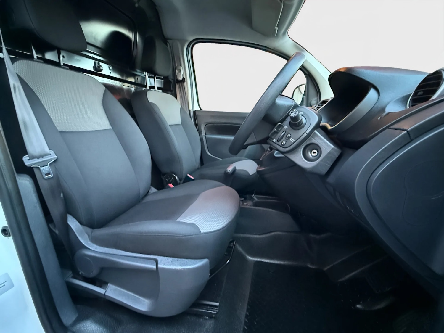 Used Renault Kangoo 2019 for sale - 76984260: Photo 15