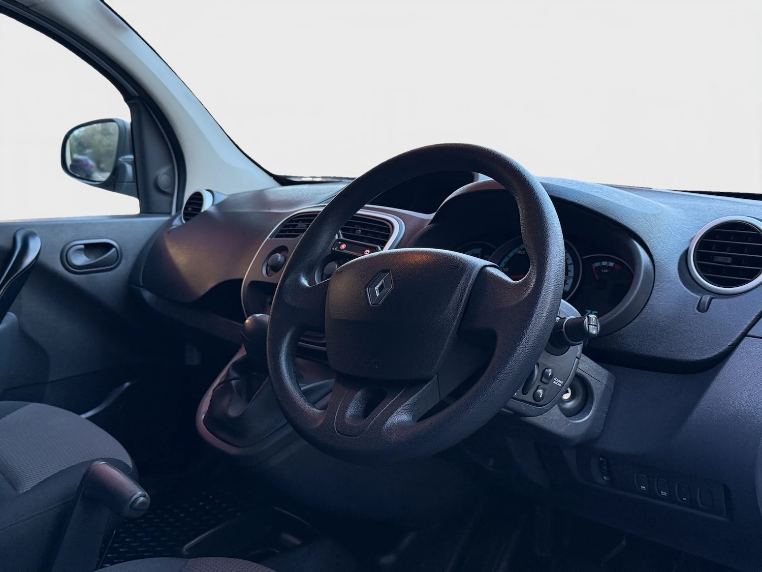 Used Renault Kangoo 2019 for sale - 76984260: Photo 17