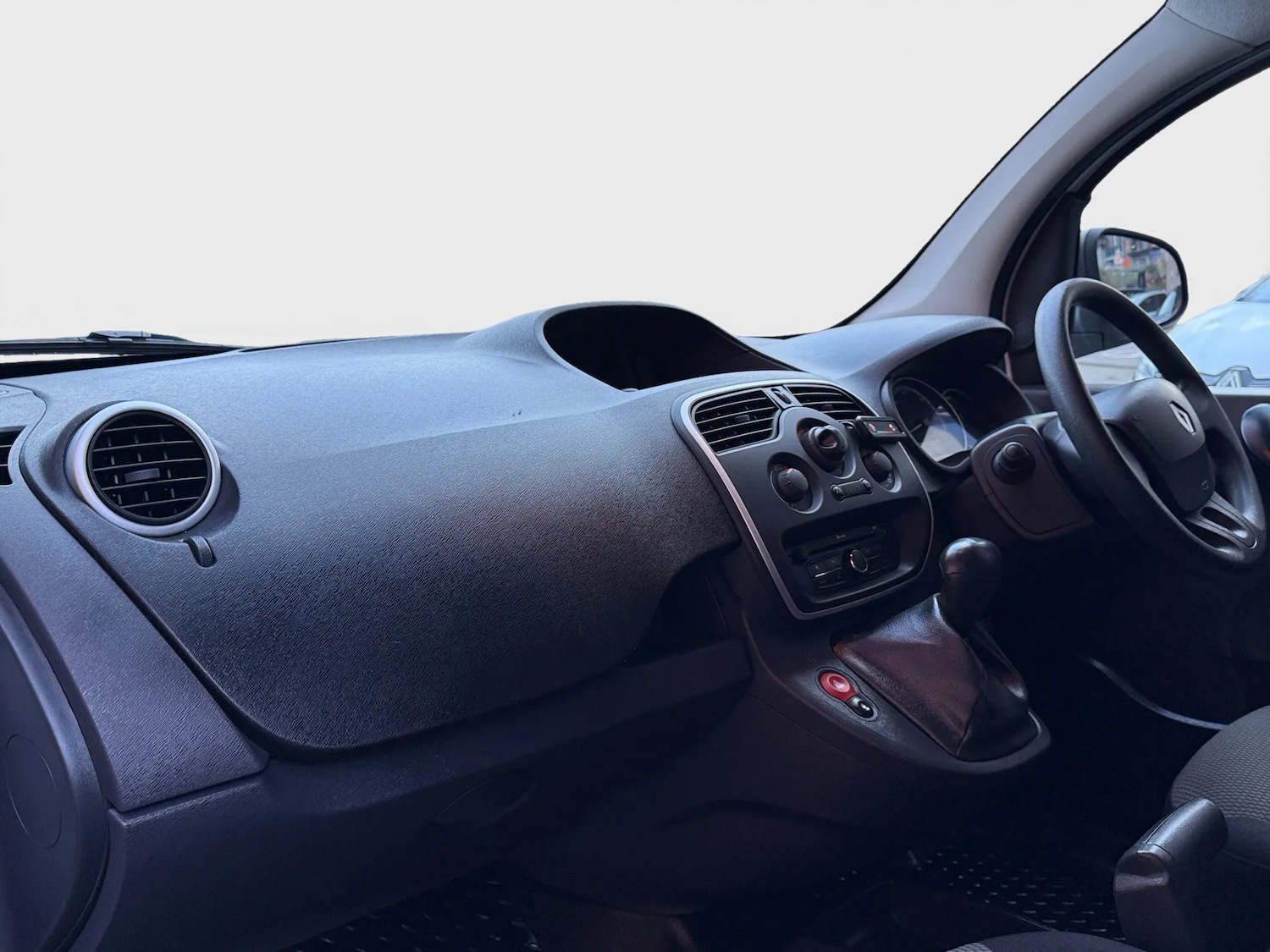 Used Renault Kangoo 2019 for sale - 76984260: Photo 29