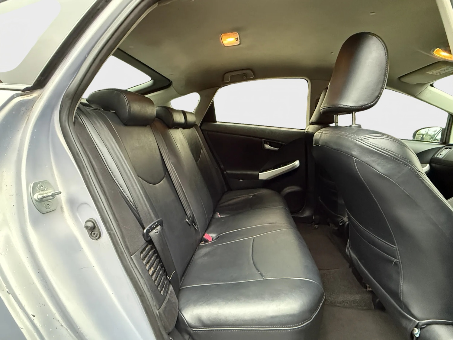 Used Toyota Prius 2018 for sale - 77048568: Photo 14