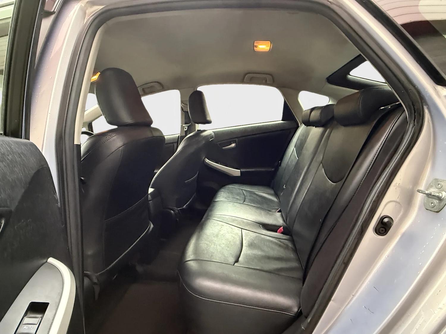 Used Toyota Prius 2018 for sale - 77048568: Photo 16