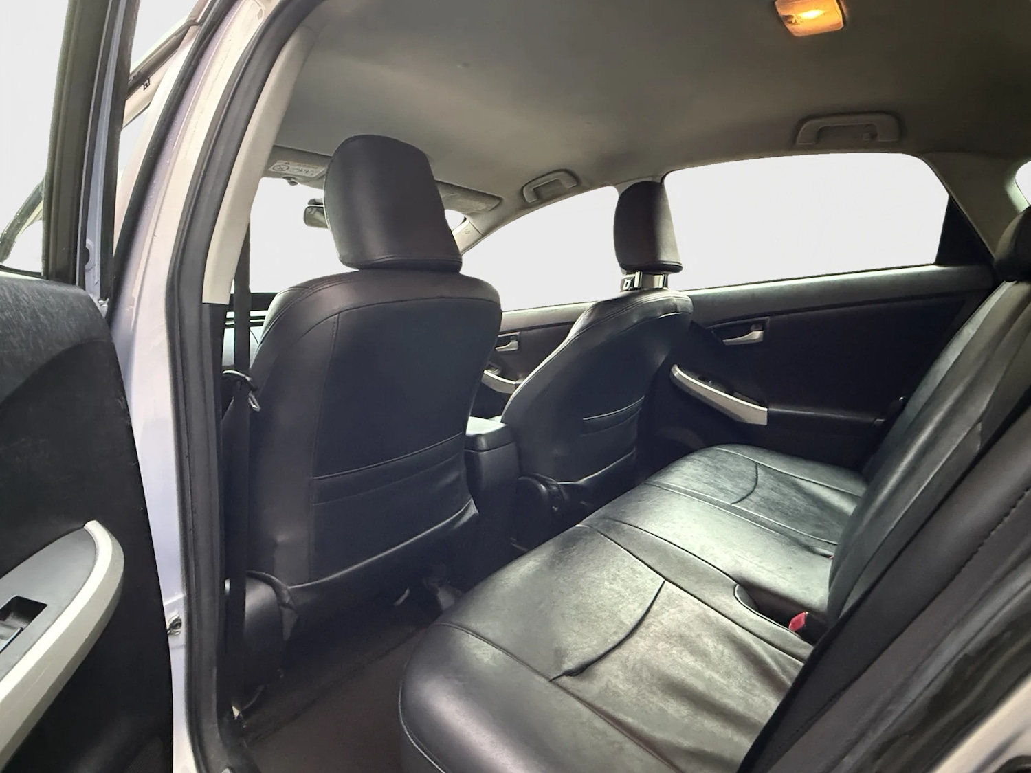 Used Toyota Prius 2018 for sale - 77048568: Photo 17