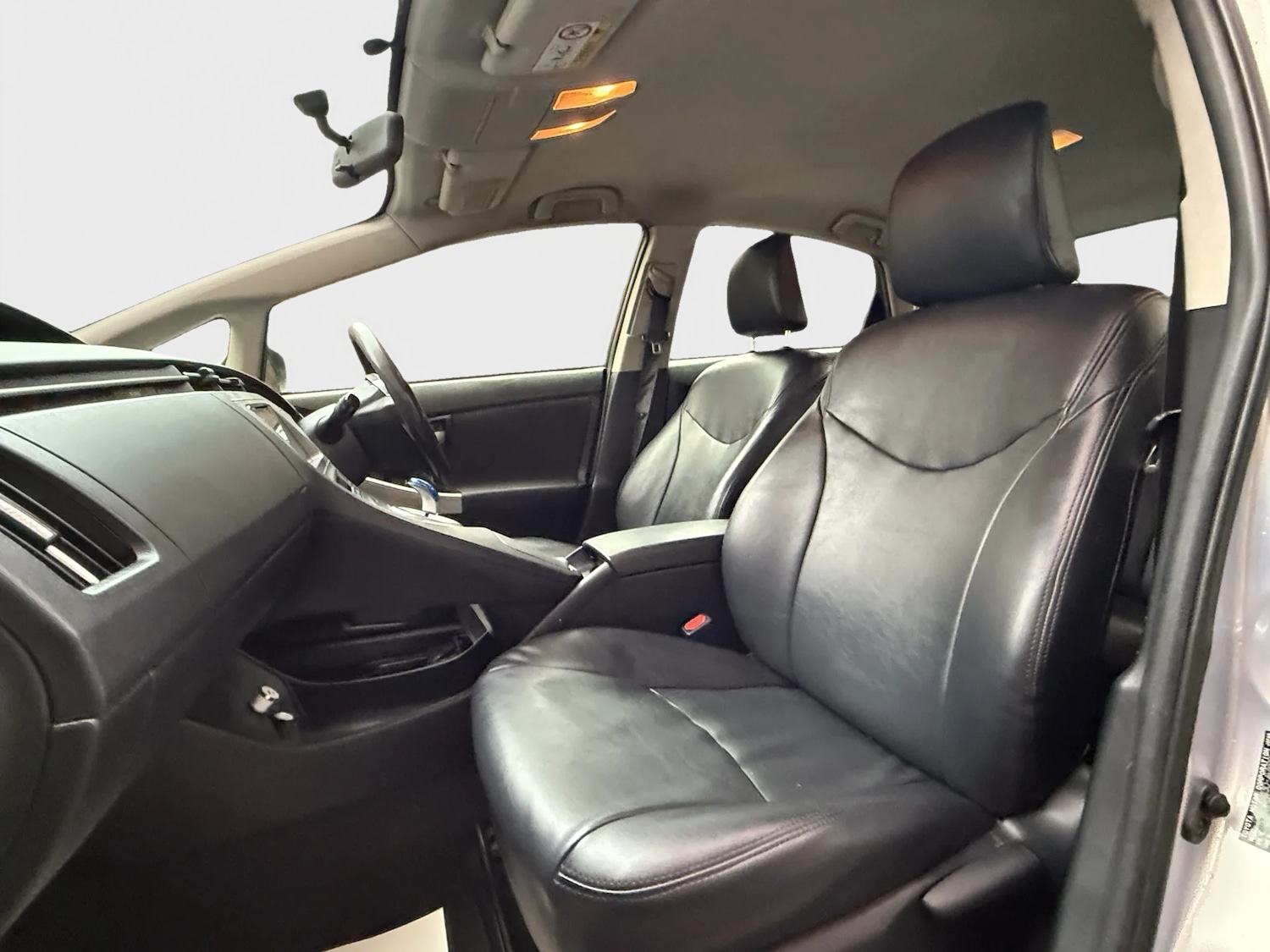 Used Toyota Prius 2018 for sale - 77048568: Photo 21