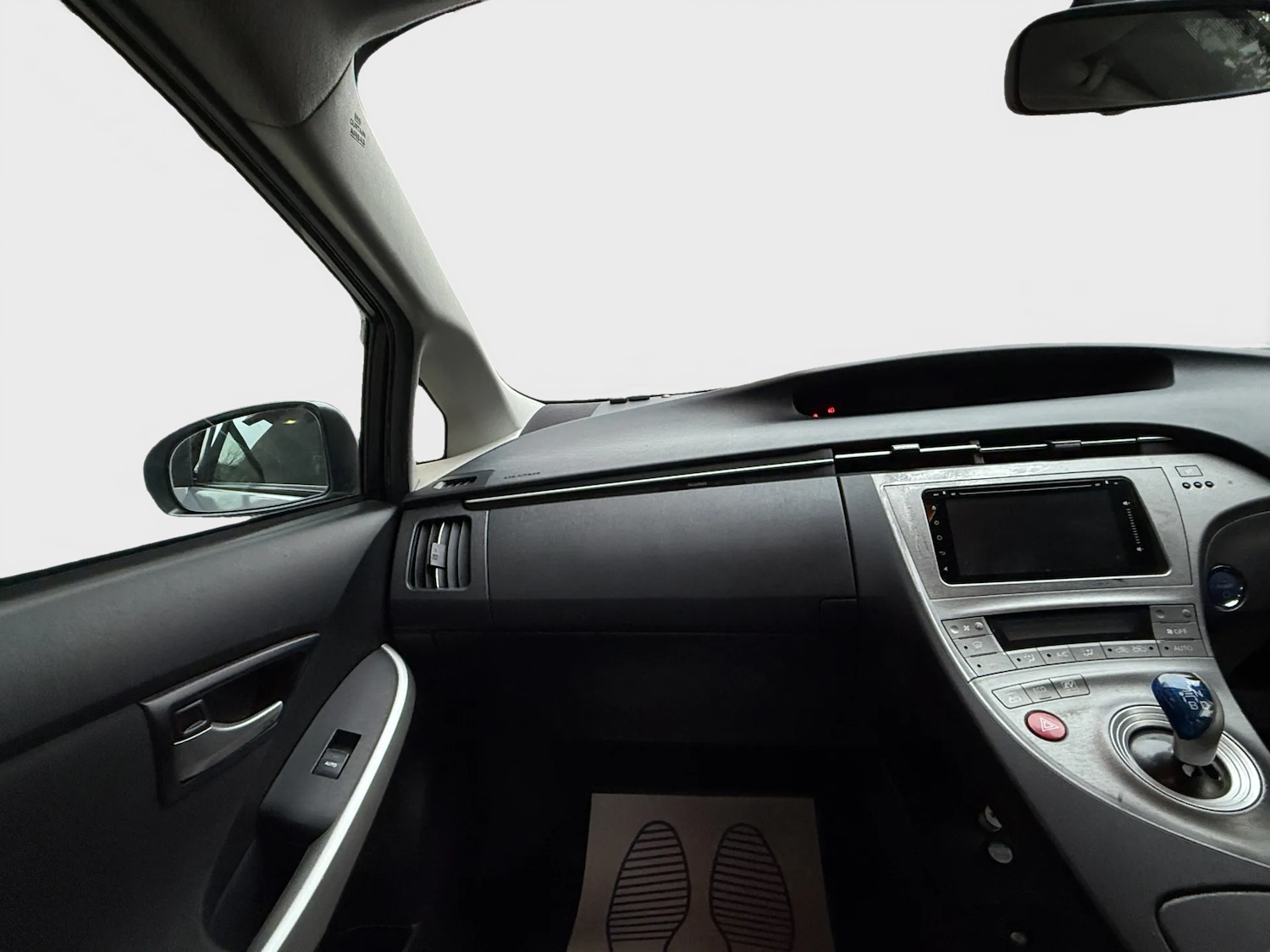 Used Toyota Prius 2018 for sale - 77048568: Photo 24