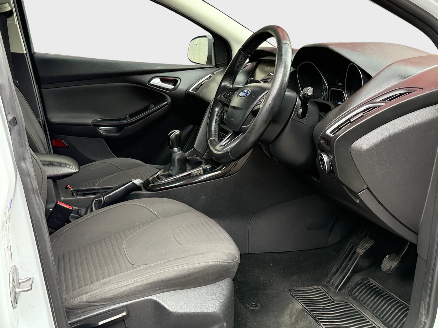 Used Ford Focus 2015 for sale - 78080775: Photo 11