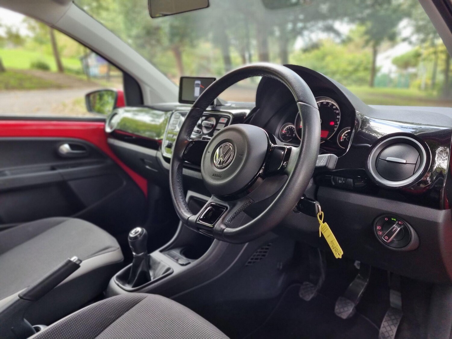 Used Volkswagen up! 2016 for sale - 77193207: Photo 27