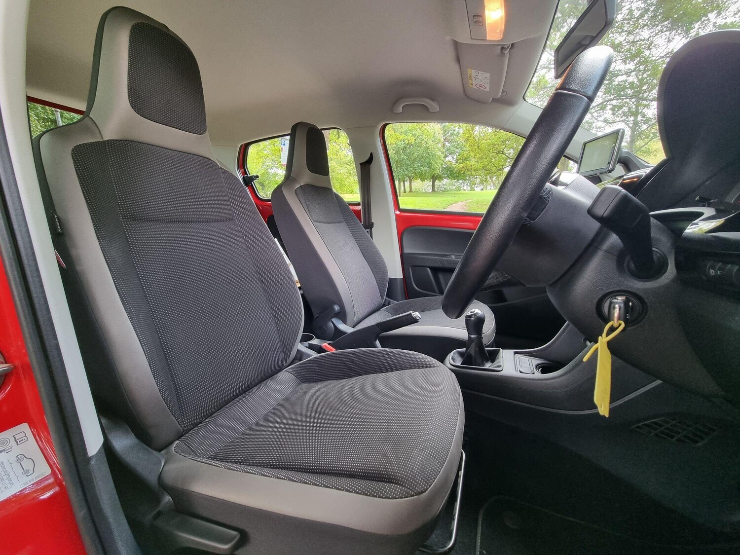 Used Volkswagen up! 2016 for sale - 77193207: Photo 28