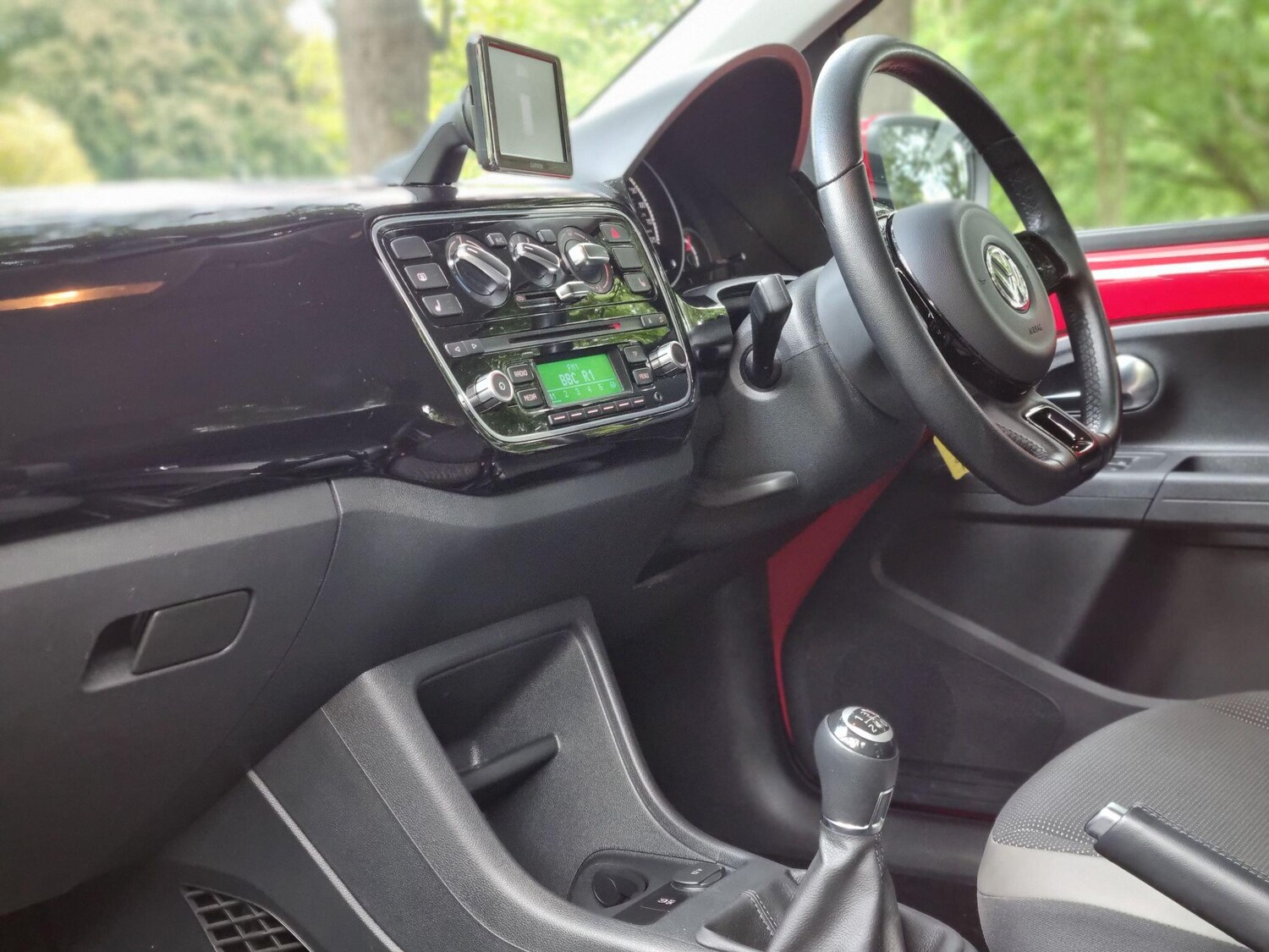 Used Volkswagen up! 2016 for sale - 77193207: Photo 31