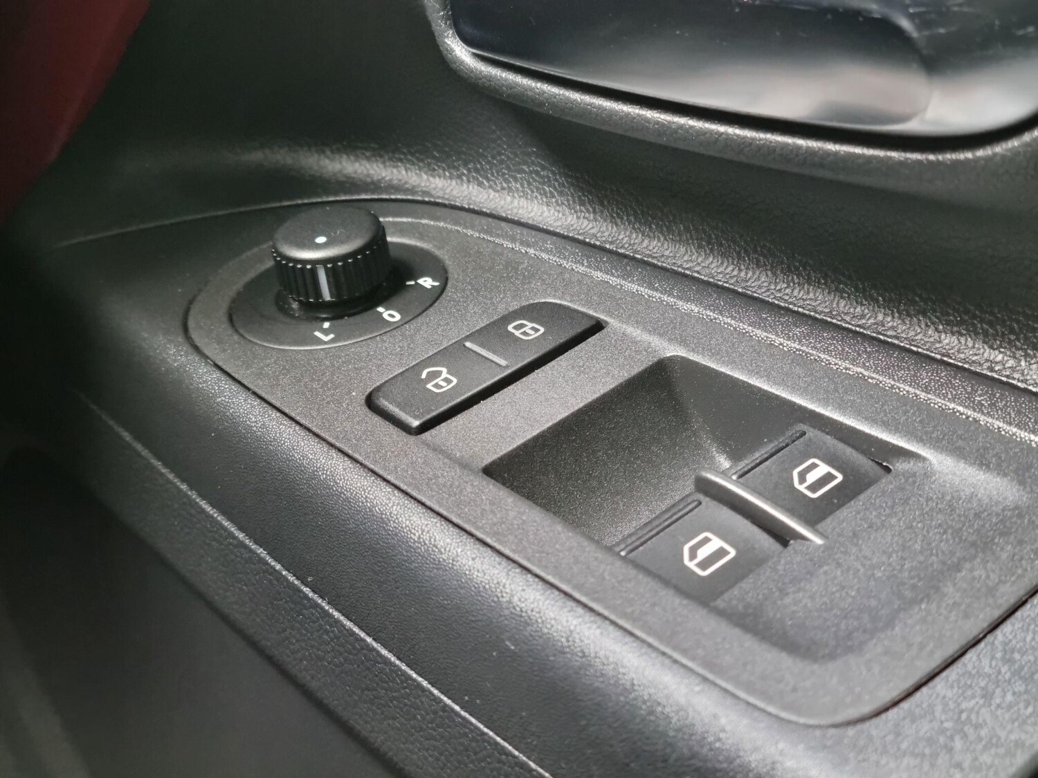 Used Volkswagen up! 2016 for sale - 77193207: Photo 42