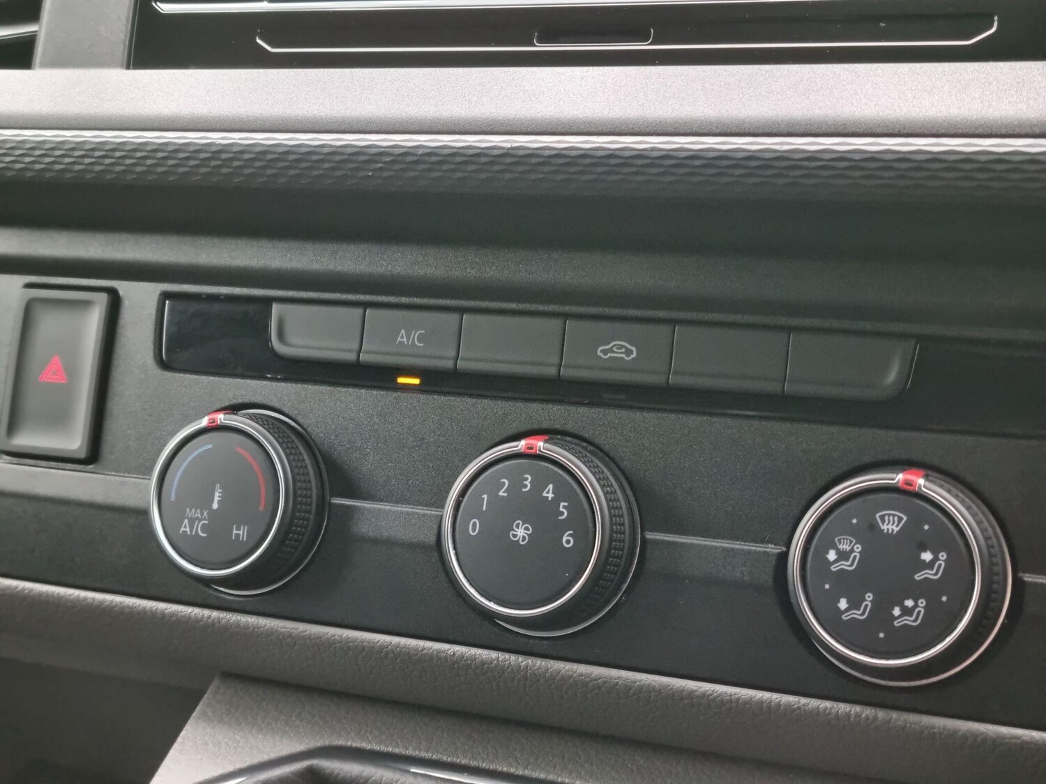 Used Volkswagen Transporter 2024 for sale - 77612696: Photo 43