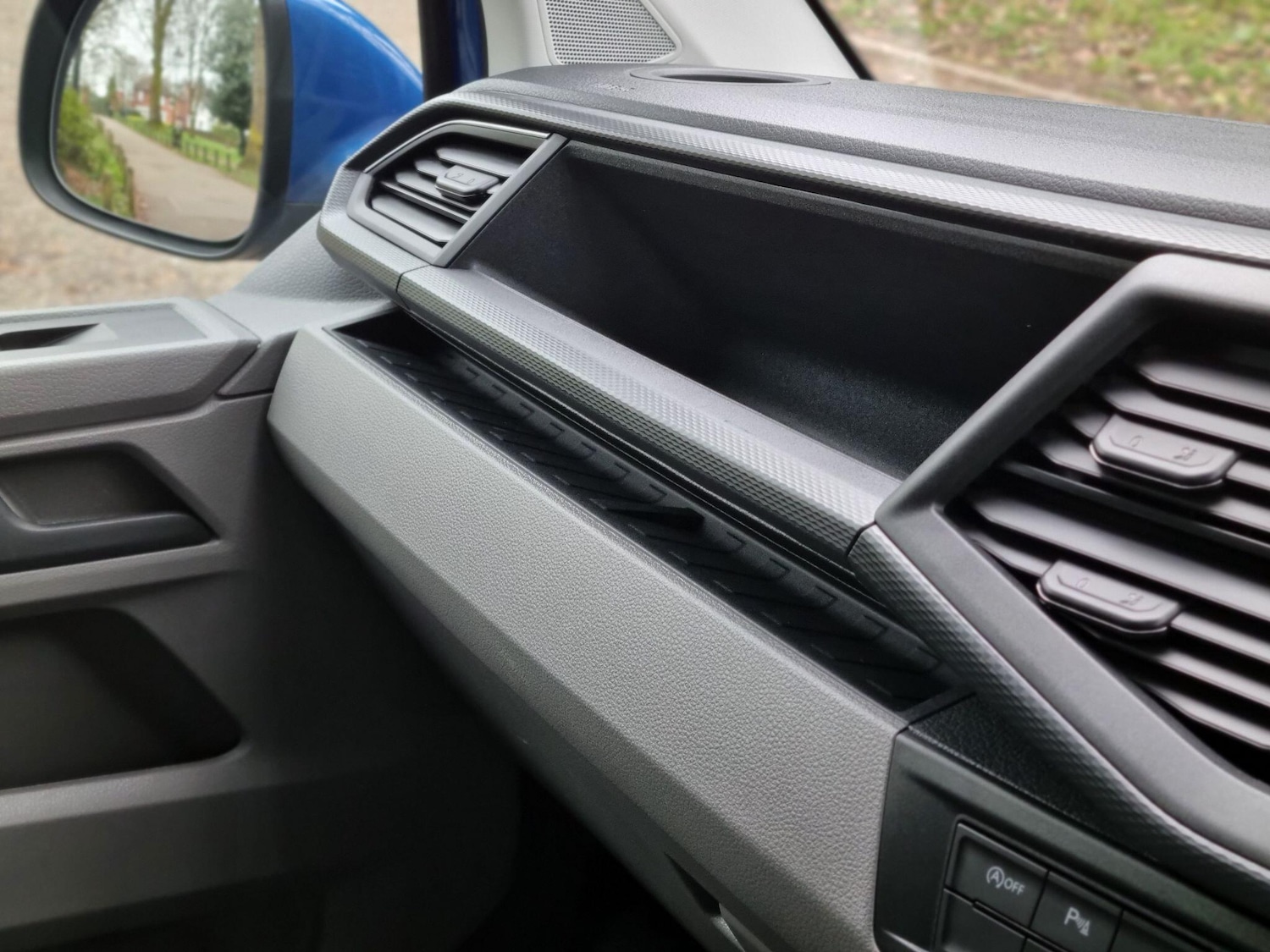 Used Volkswagen Transporter 2024 for sale - 77612696: Photo 56