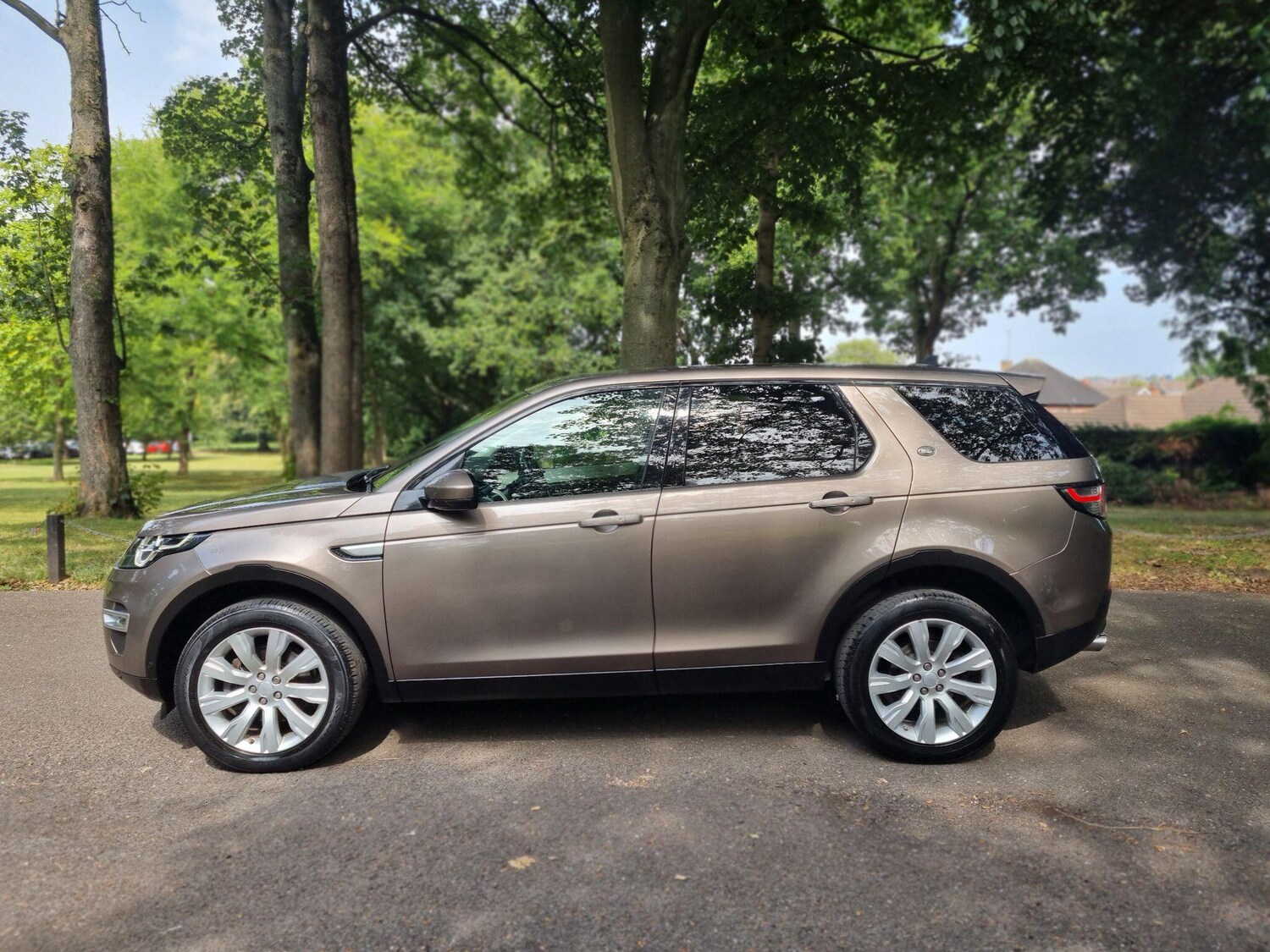 Used Land Rover Discovery Sport 2015 for sale - 77193202: Photo 13