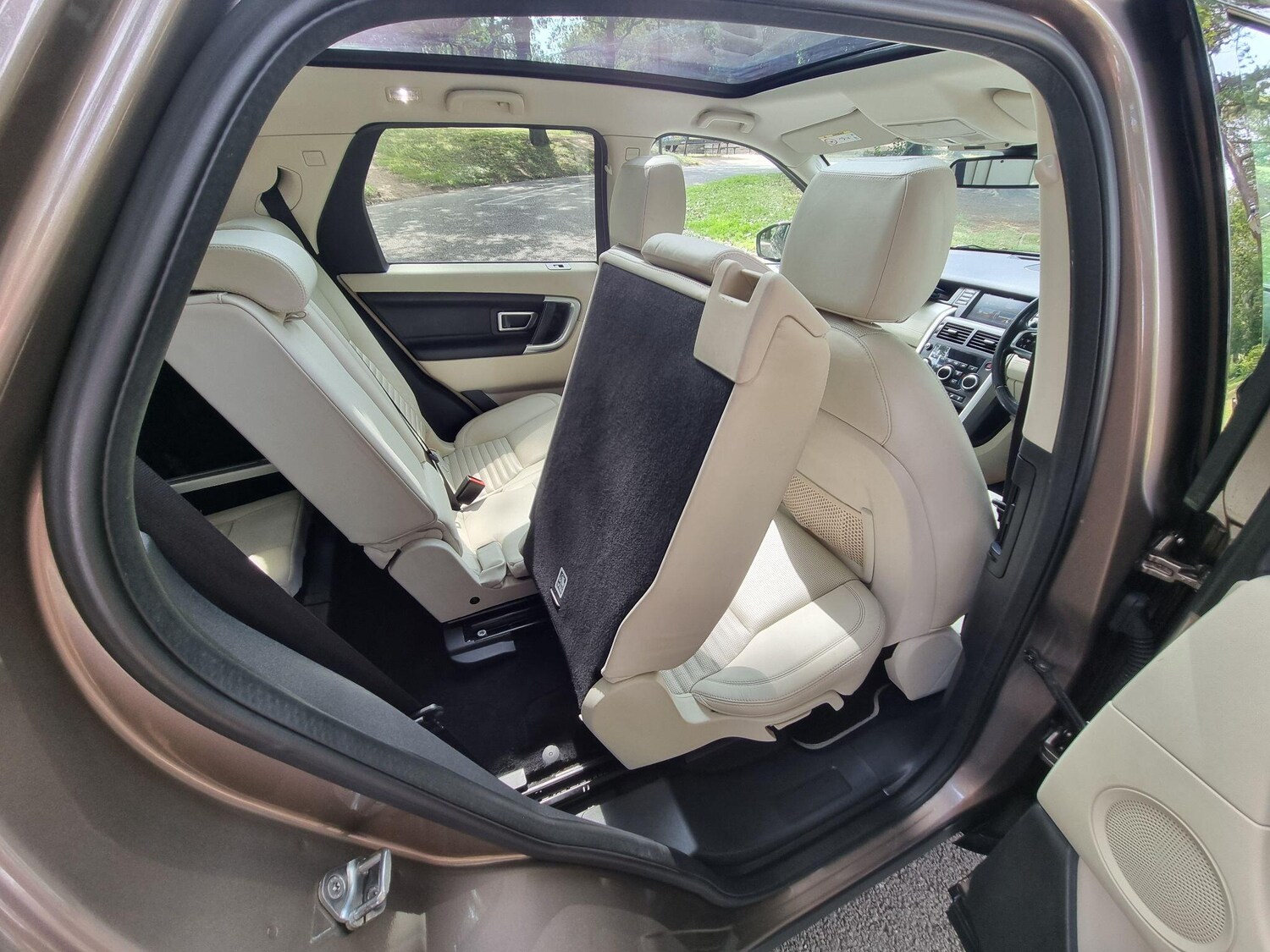 Used Land Rover Discovery Sport 2015 for sale - 77193202: Photo 36