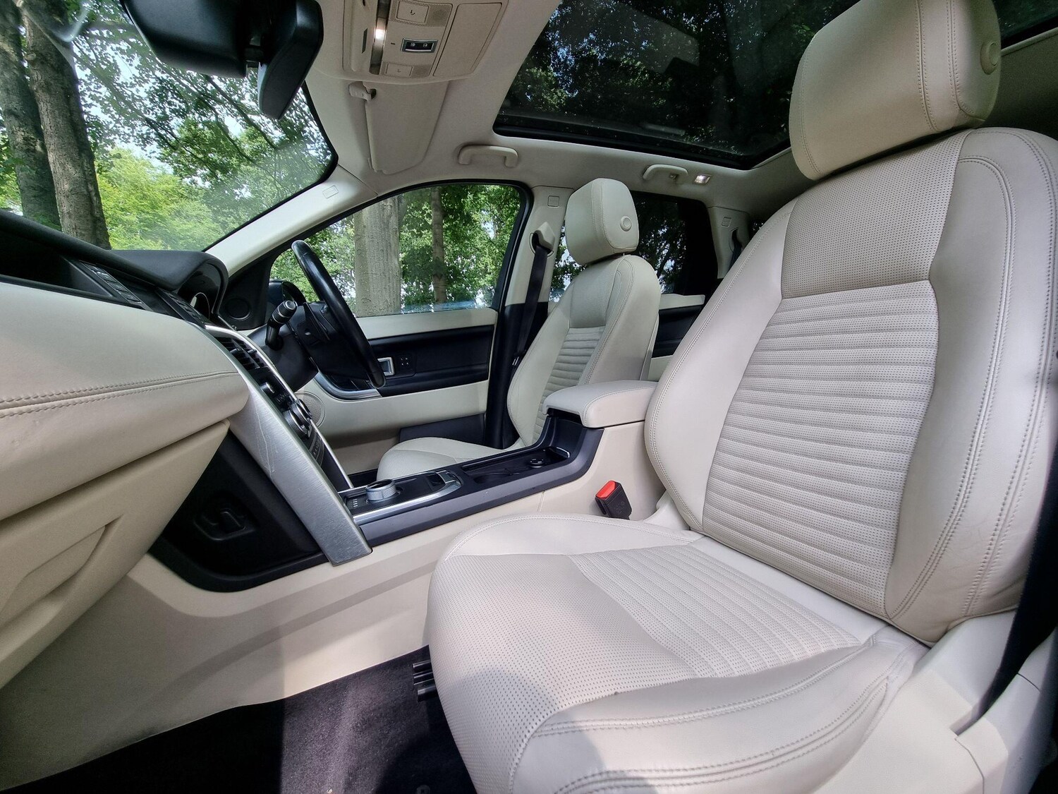 Used Land Rover Discovery Sport 2015 for sale - 77193202: Photo 44