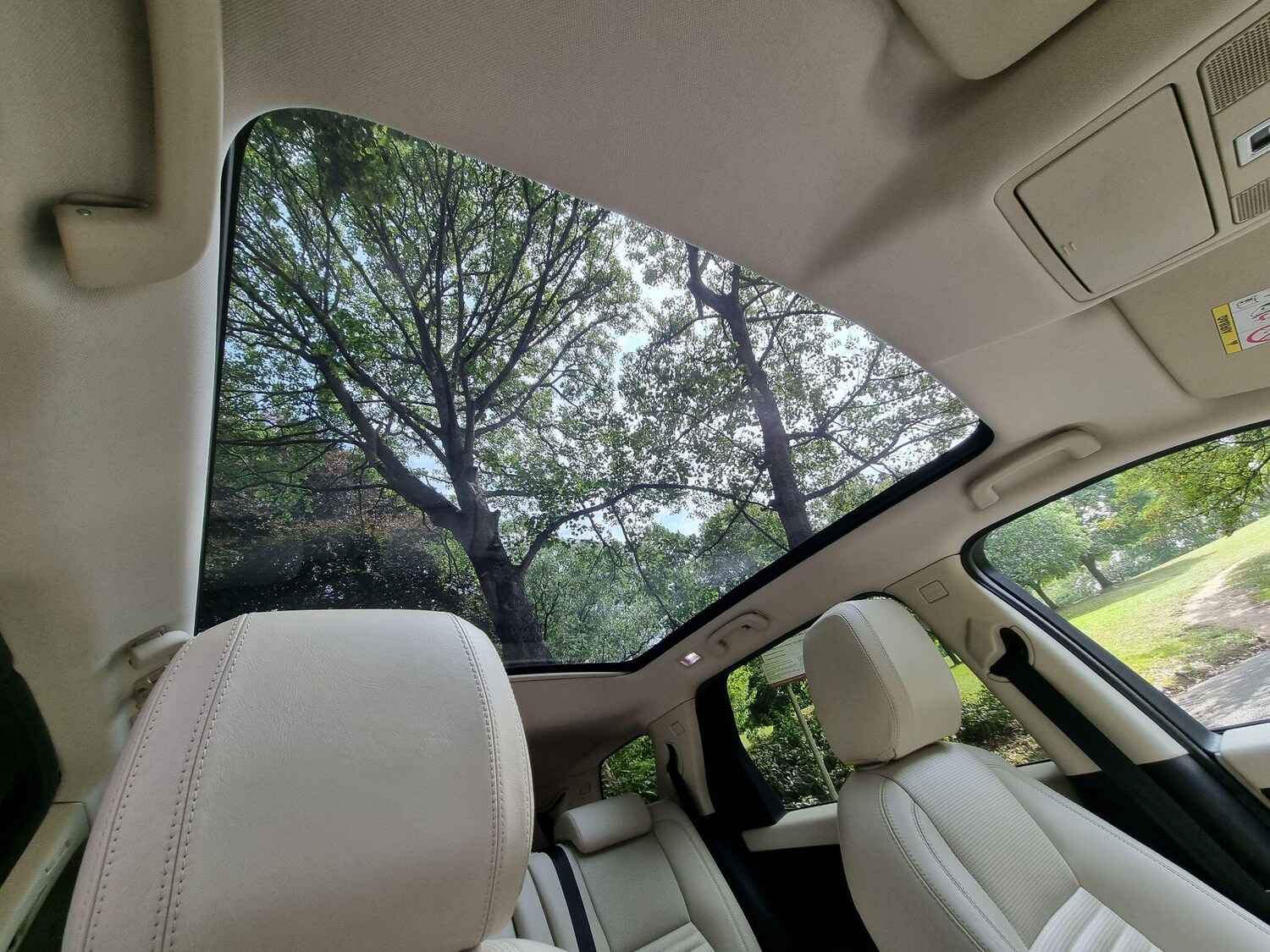 Used Land Rover Discovery Sport 2015 for sale - 77193202: Photo 48