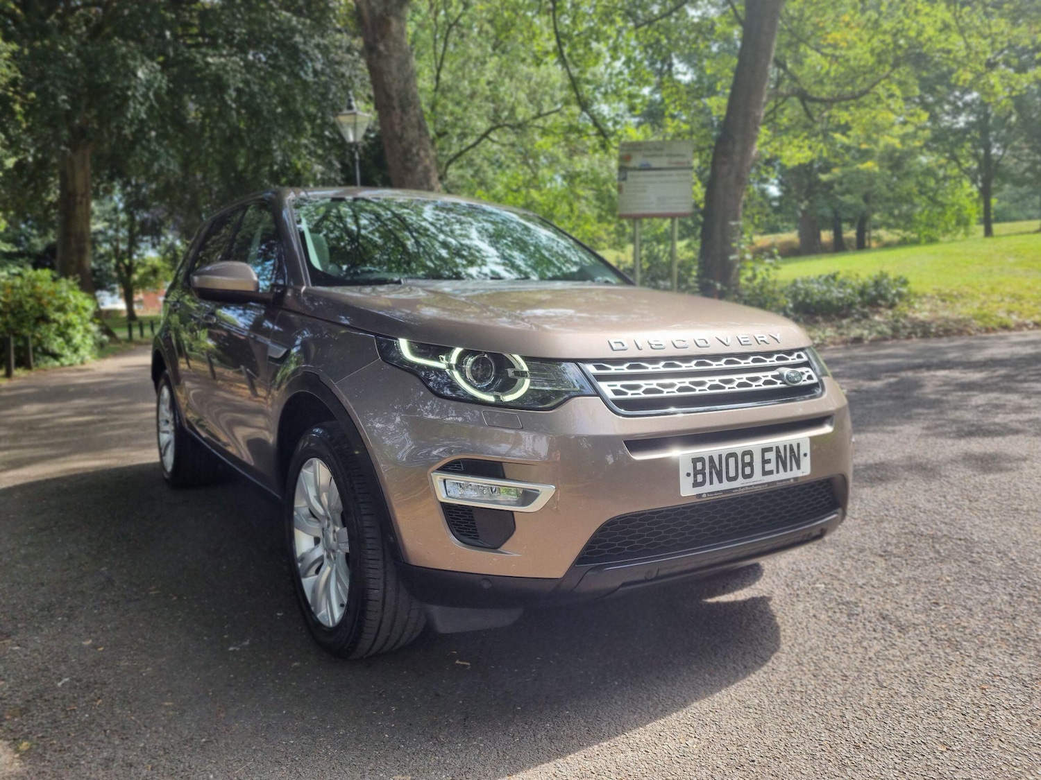 Used Land Rover Discovery Sport 2015 for sale - 77193202: Photo 5