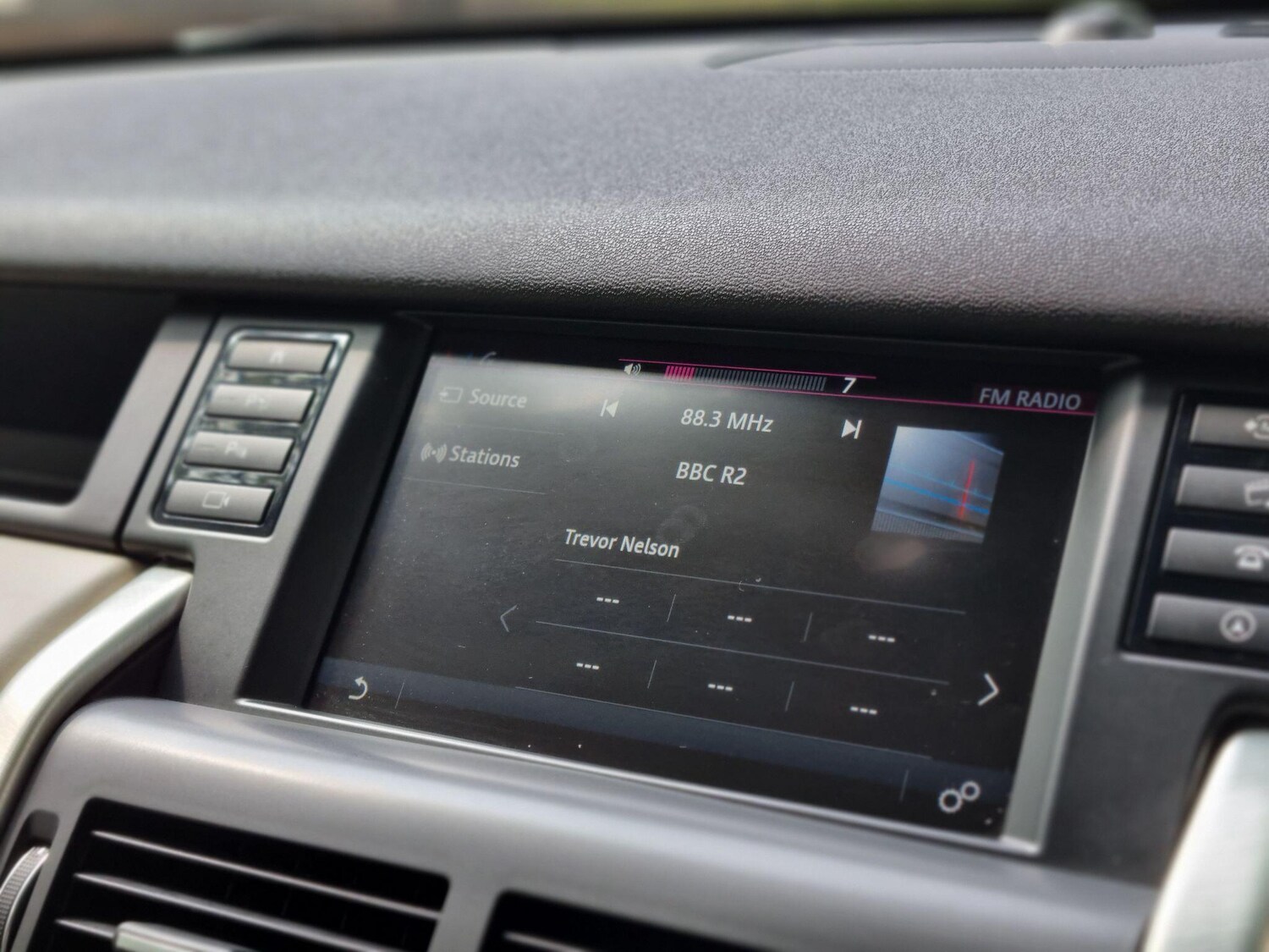 Used Land Rover Discovery Sport 2015 for sale - 77193202: Photo 63