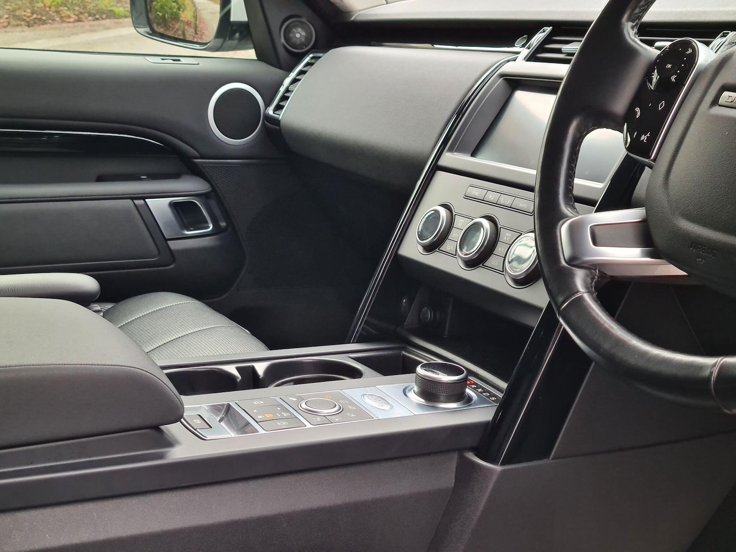 Used Land Rover Discovery 2020 for sale - 77646520: Photo 46