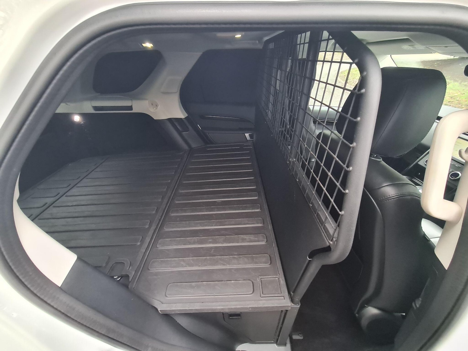 Used Land Rover Discovery 2020 for sale - 77646520: Photo 70