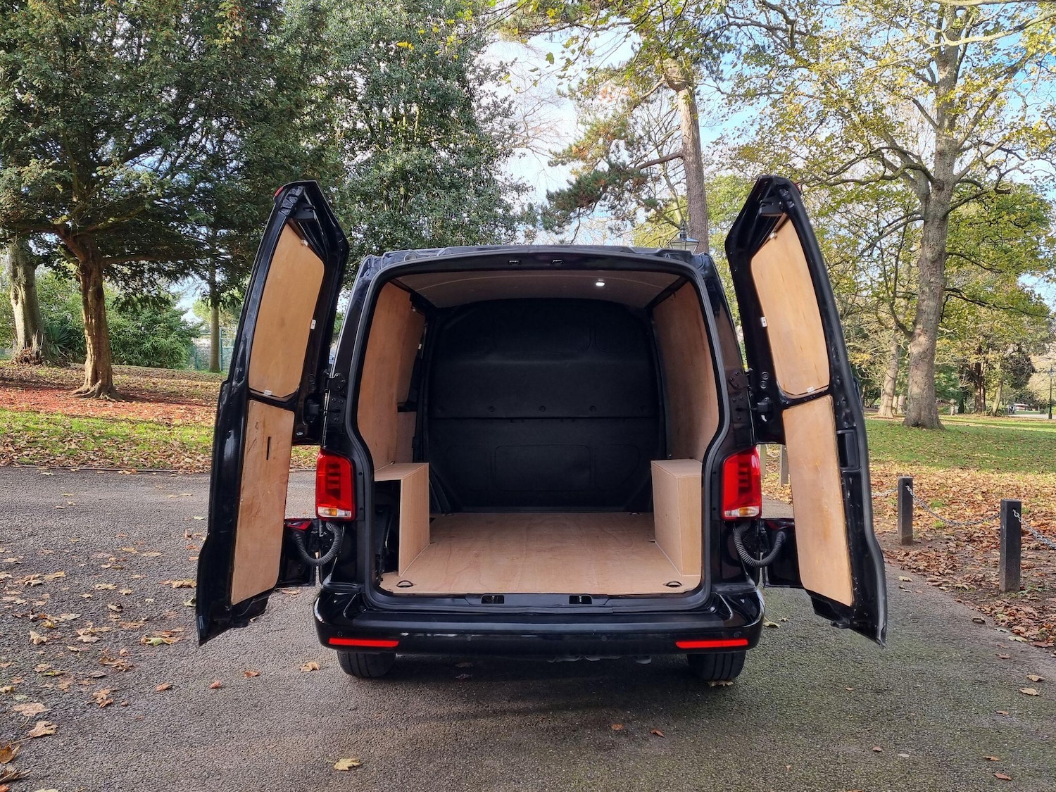 Used Volkswagen Transporter 2024 for sale - 77898611: Photo 19