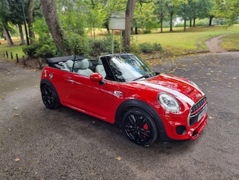 Used MINI Convertible 2017 for sale - 75740919: Photo