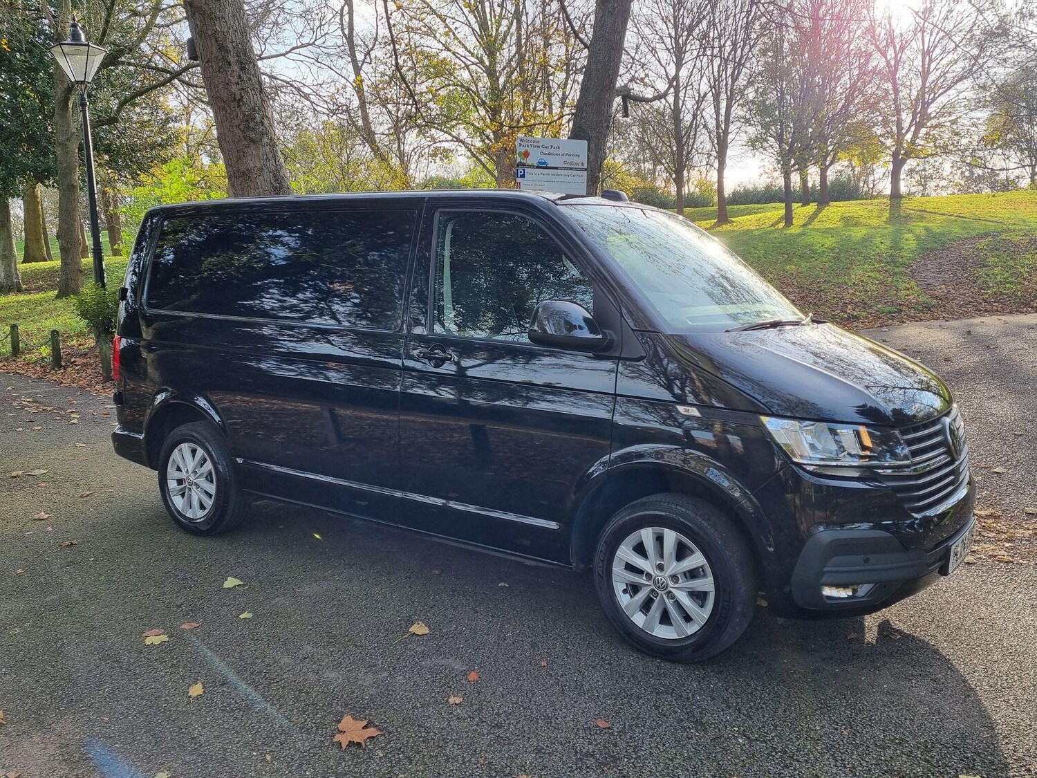 Used Volkswagen Transporter 2024 for sale - 77193199: Photo 2
