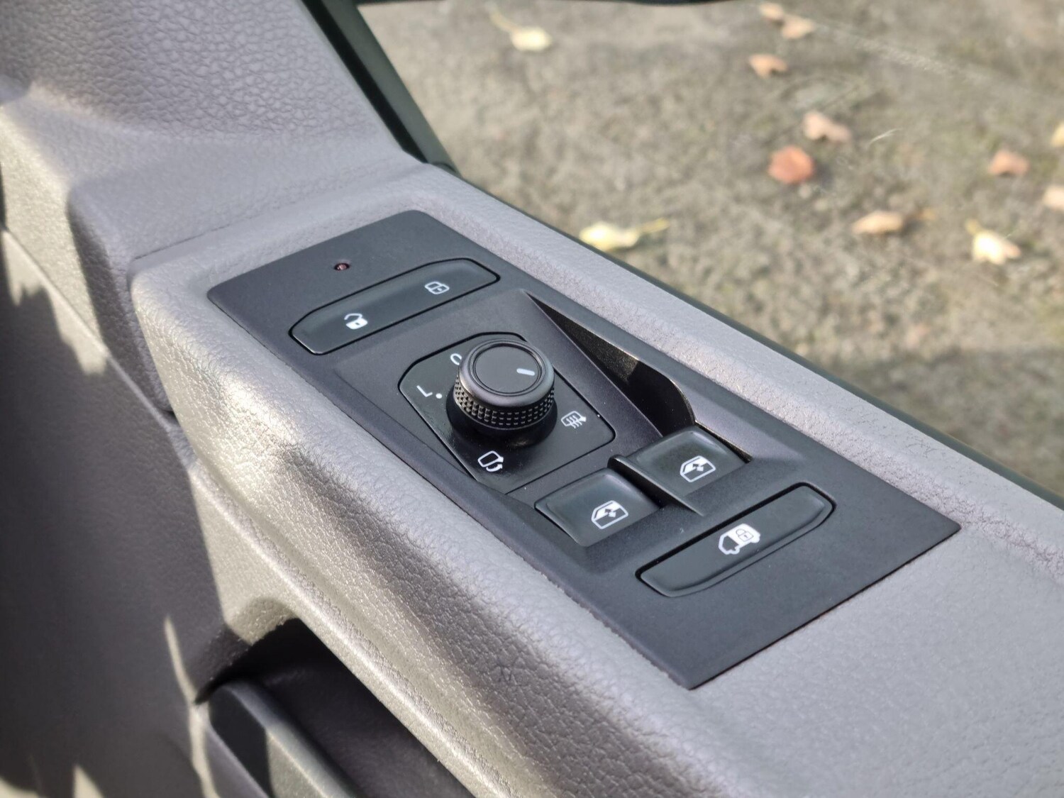 Used Volkswagen Transporter 2024 for sale - 77193199: Photo 33