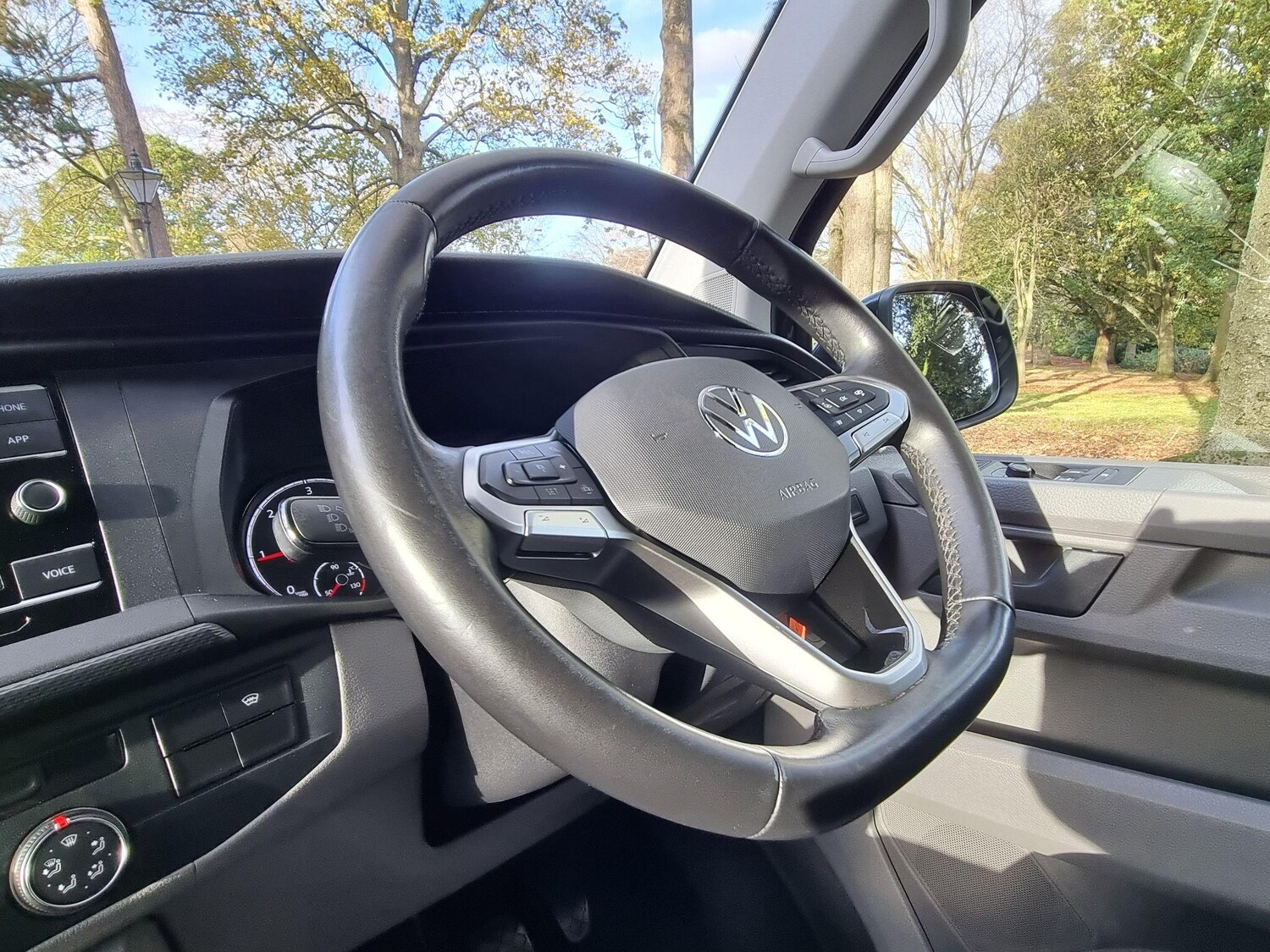 Used Volkswagen Transporter 2024 for sale - 77193199: Photo 50