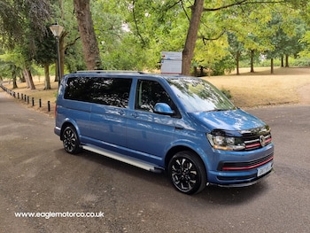 Used Volkswagen Transporter Shuttle 2017 for sale - 79479458: Photo