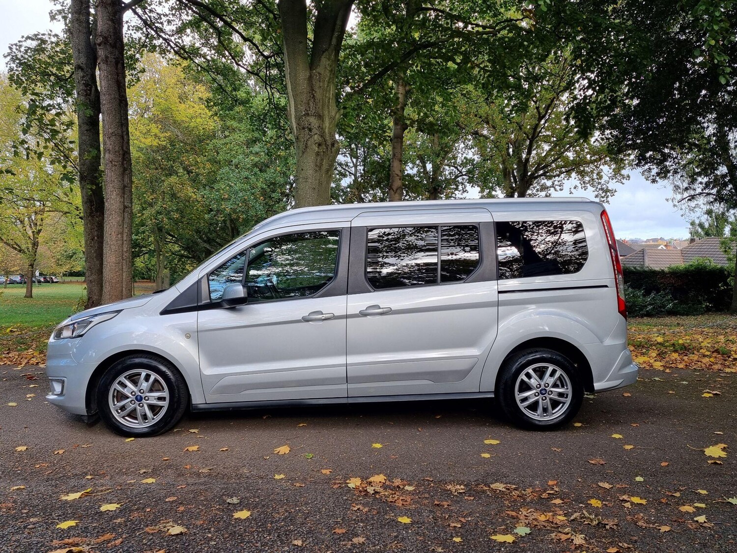 Used Ford Grand Tourneo Connect 2019 for sale - 77193198: Photo 11
