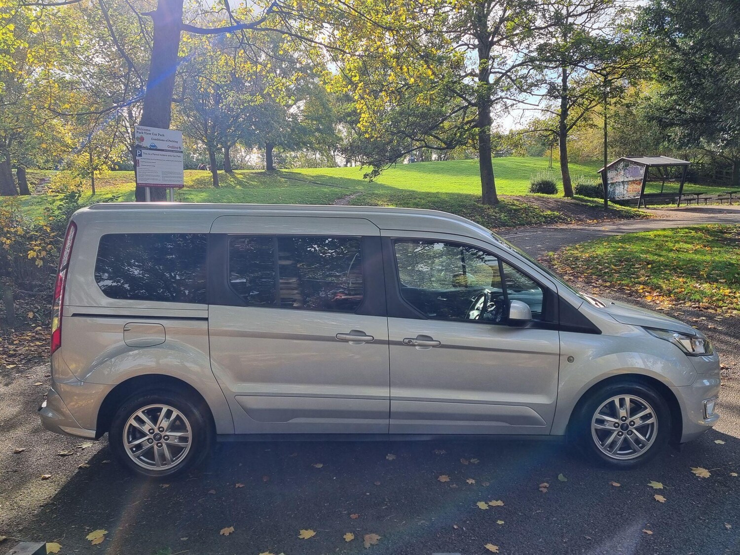 Used Ford Grand Tourneo Connect 2019 for sale - 77193198: Photo 26