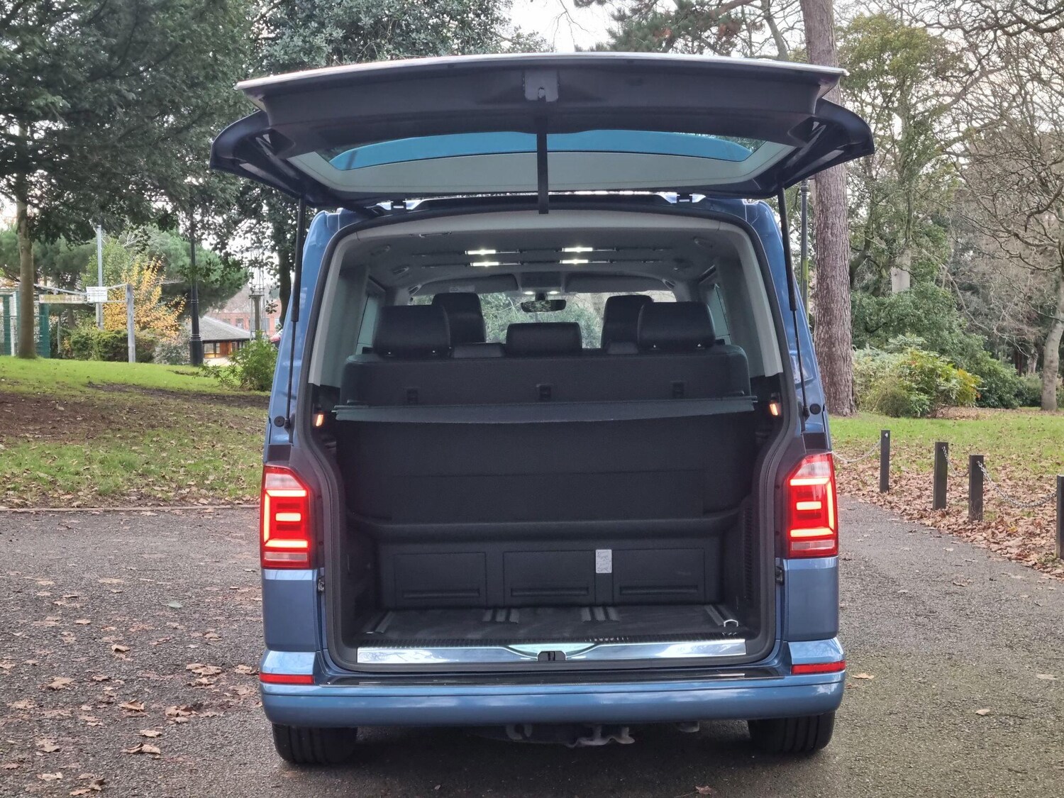 Used Volkswagen Caravelle 2016 for sale - 77193205: Photo 31