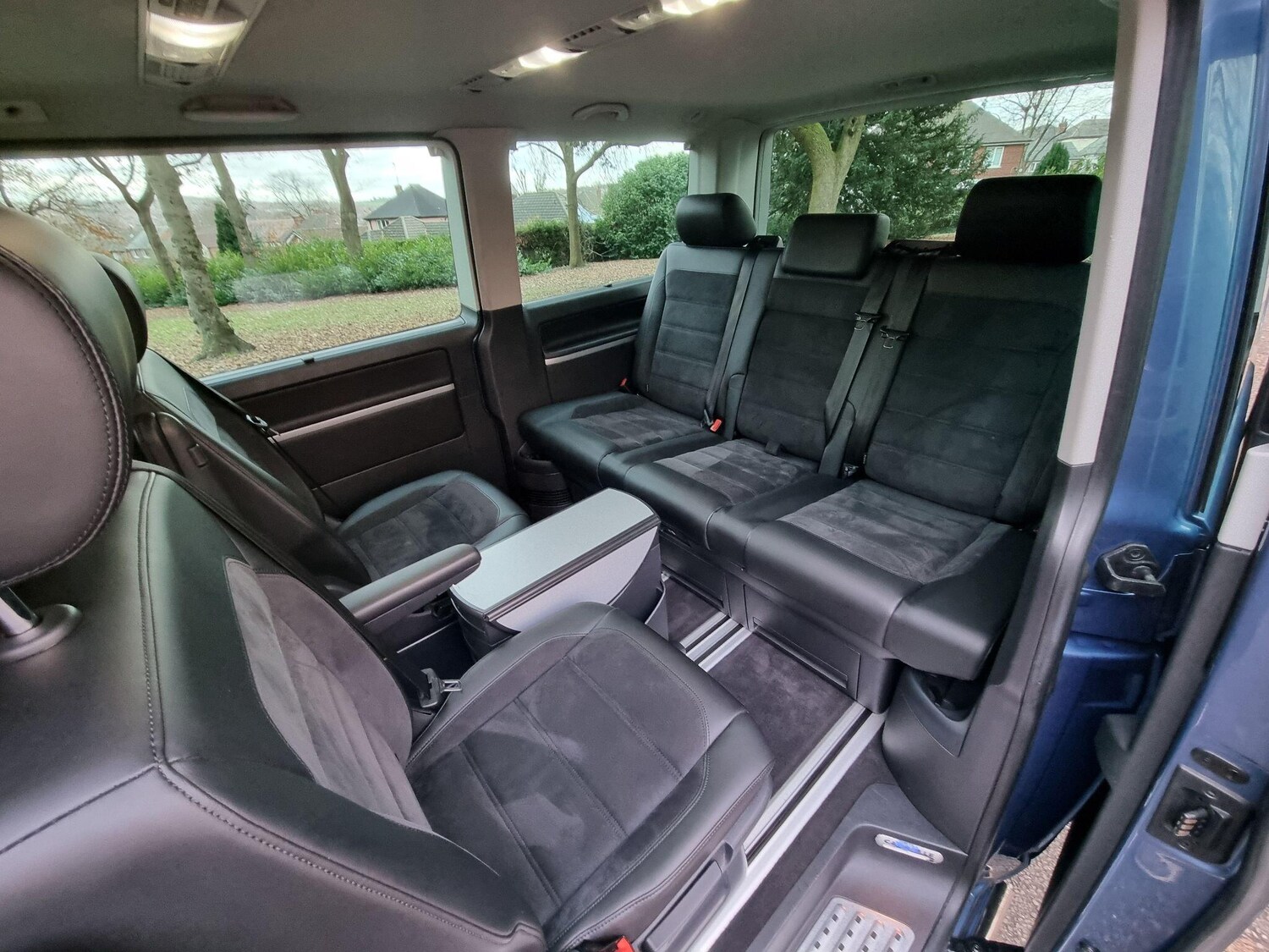 Used Volkswagen Caravelle 2016 for sale - 77193205: Photo 41