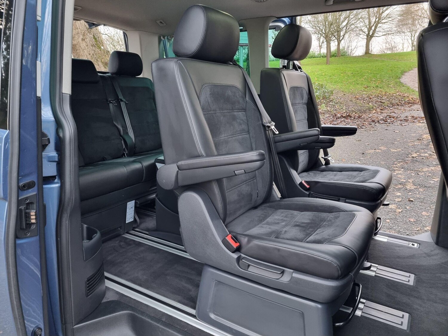 Used Volkswagen Caravelle 2016 for sale - 77193205: Photo 46